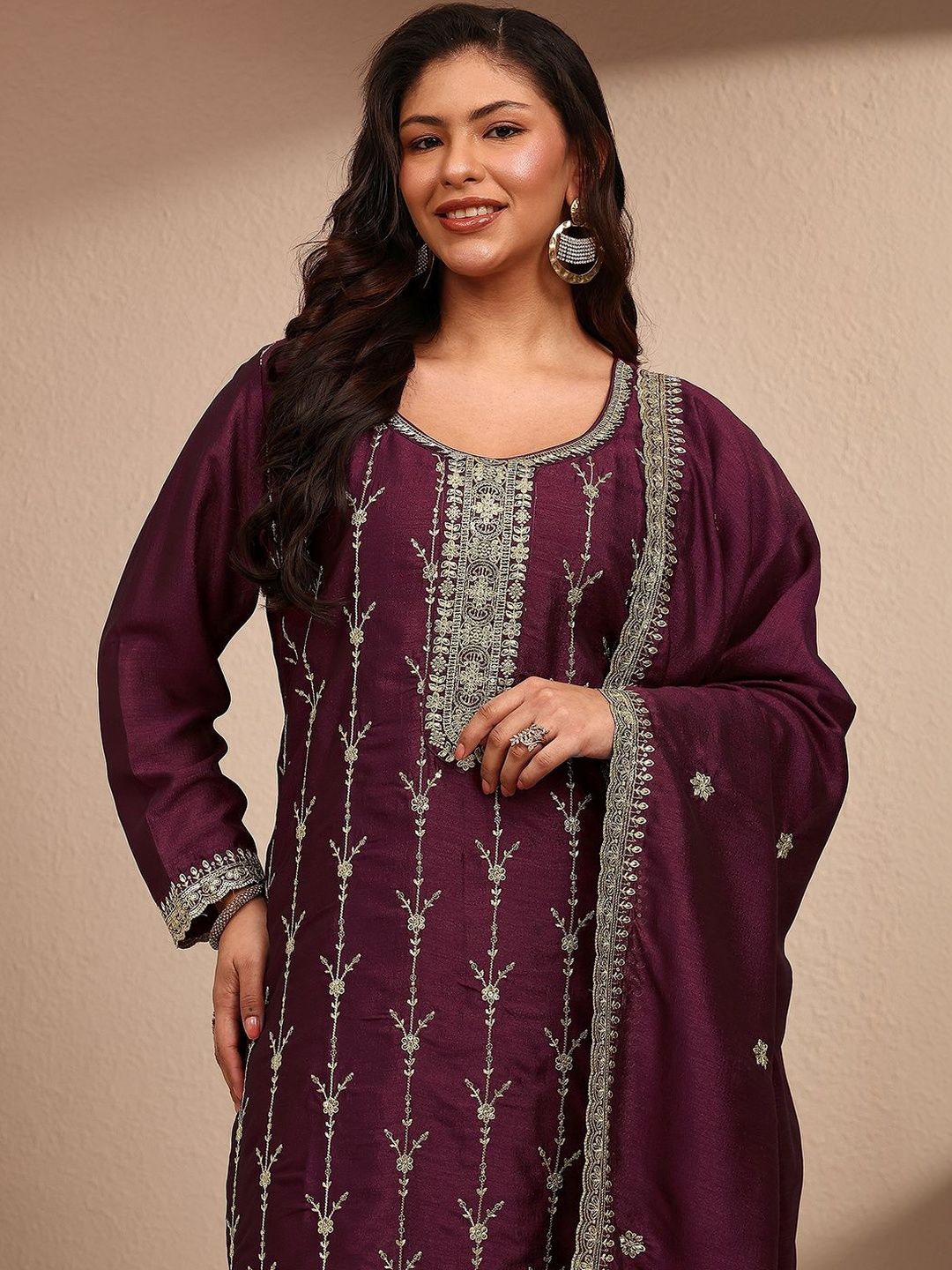 Dhiyona Women's Ethnic Motifs Thread Work Kurta with Trousers & With Dupatta