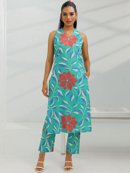 Women Floral Printed Kurta with Trousers
