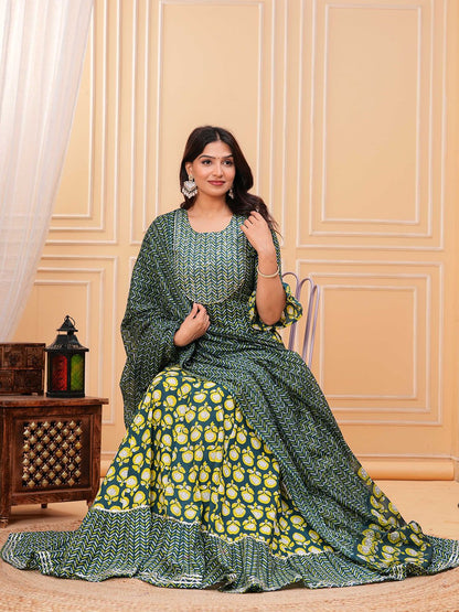 Dhiyona KL Women Ethnic Motifs Printed Cotton A-Line Kurti with Skirt & Dupatta
