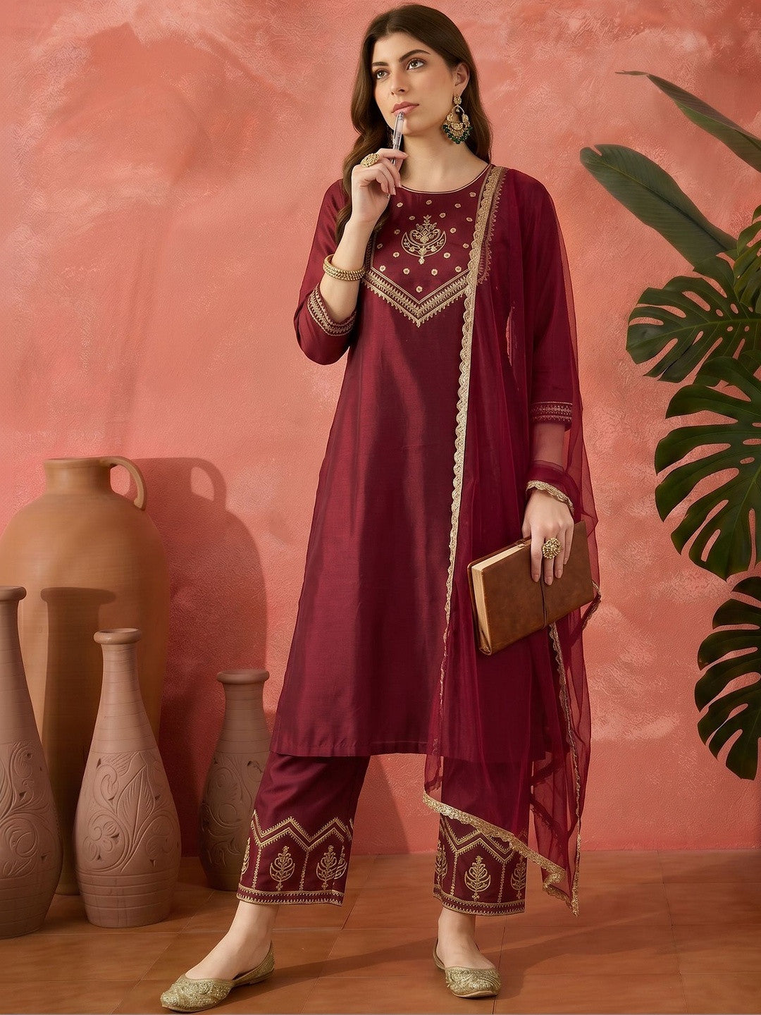 Embroidered Round Neck Kurta Sets