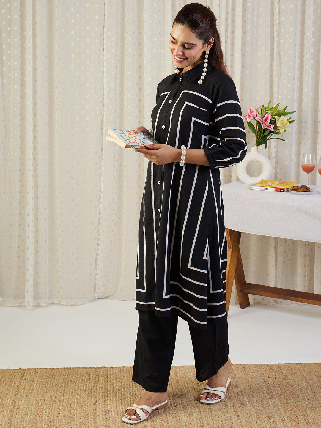 Women Printed Regular Kurta with Palazzos