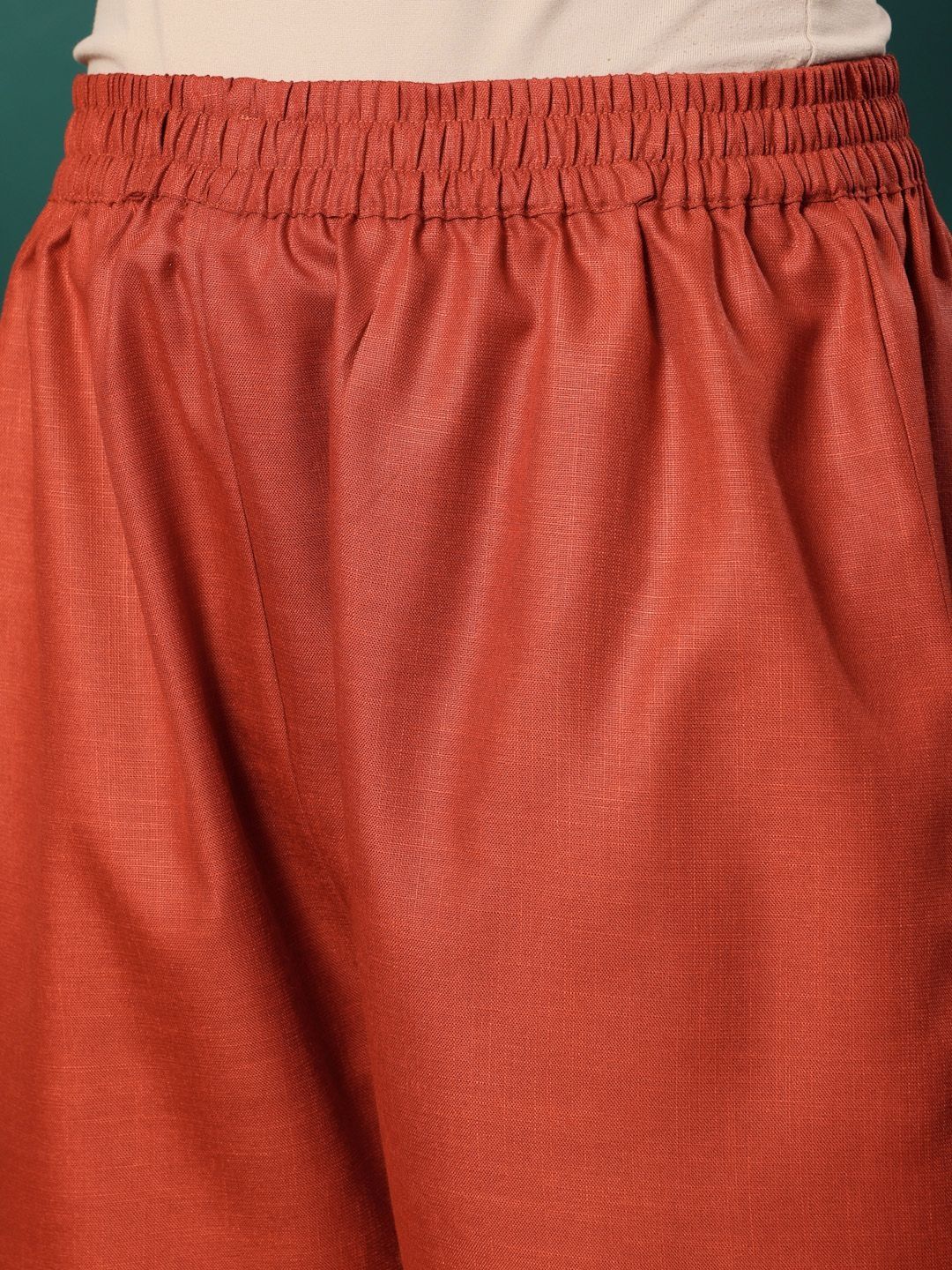 Rust Women Floral Regular Kurta with Trousers & With Dupatta