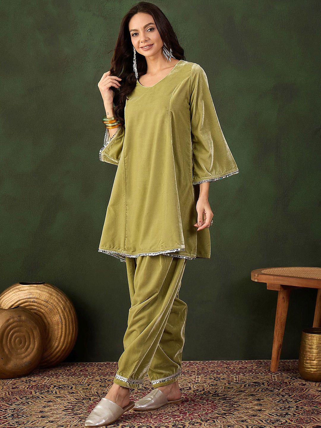 Mirror Detail i Kurta & Salwar Set