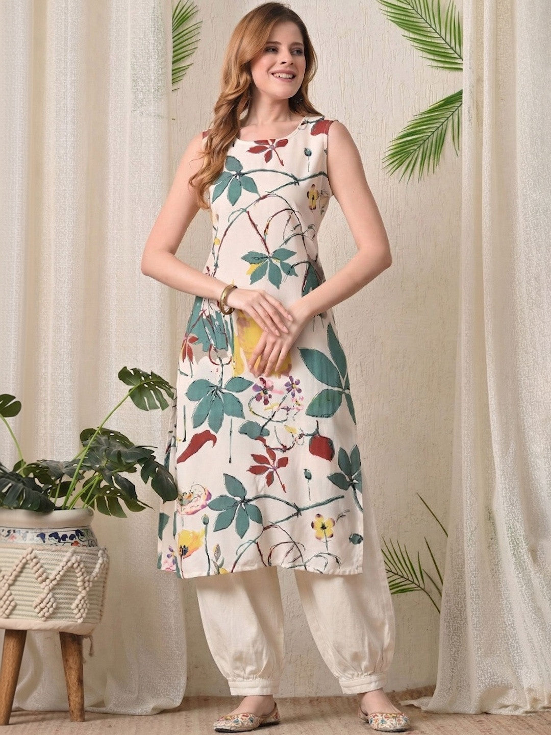 Dhiyona SN Floral Printed Round Neck Kurta & Salwar