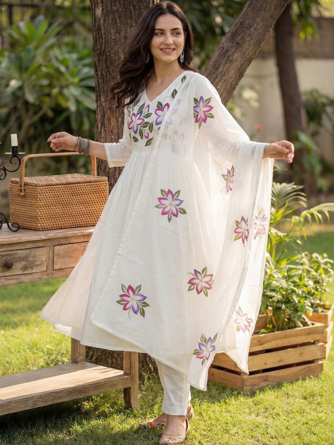 Women Floral Printed Empire Pure Cotton Kurta with Trousers & With Dupatta