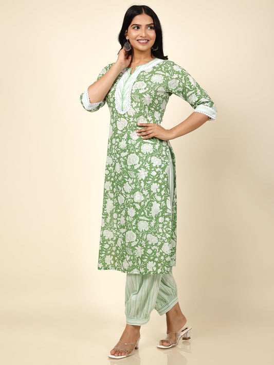 Women's Cotton Green Straight Kurta