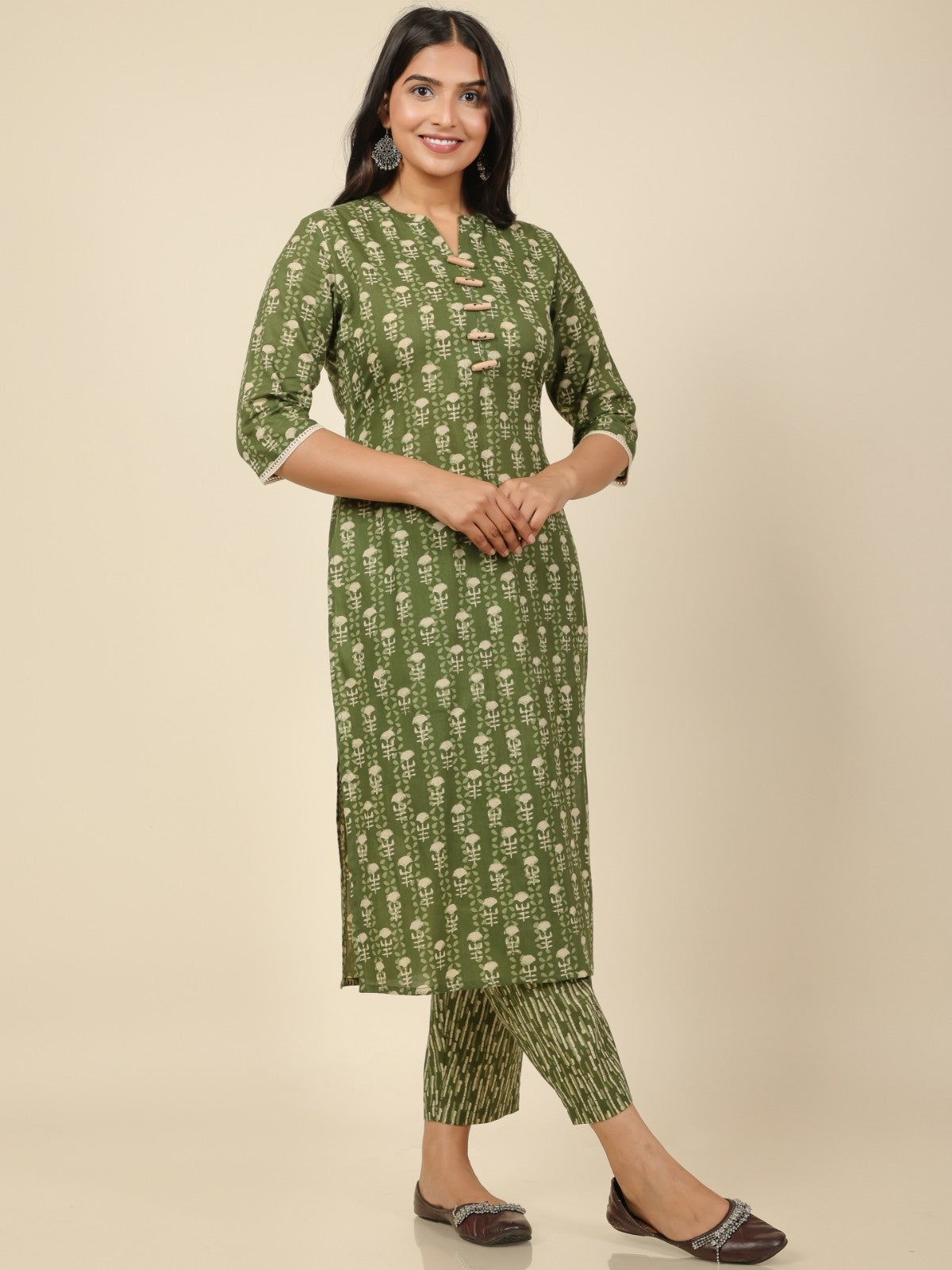 Women's Cotton Green Straight Kurta Set