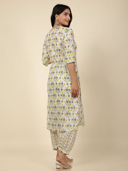 Women's Cotton Off White Straight Kurta