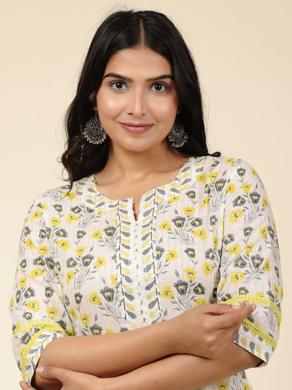 Women's Cotton Off White Straight Kurta
