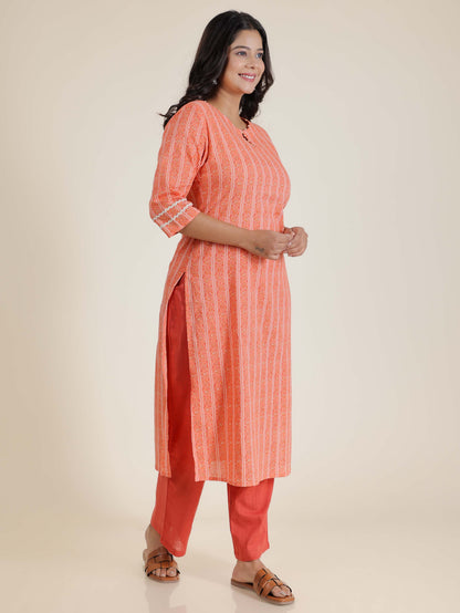 Women's Cotton Orange Straight Kurta