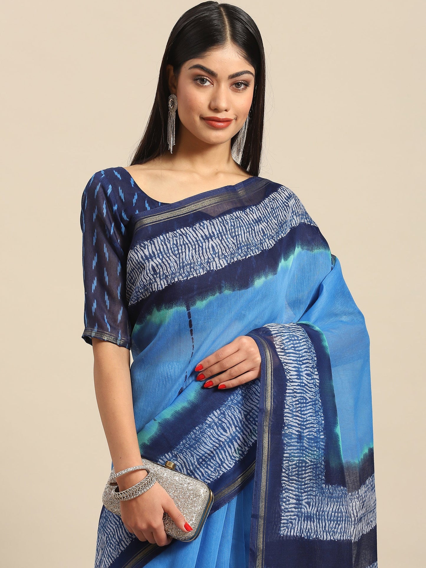 Women's Cotton Blend Blue Printed Celebrity Saree With Blouse Piece