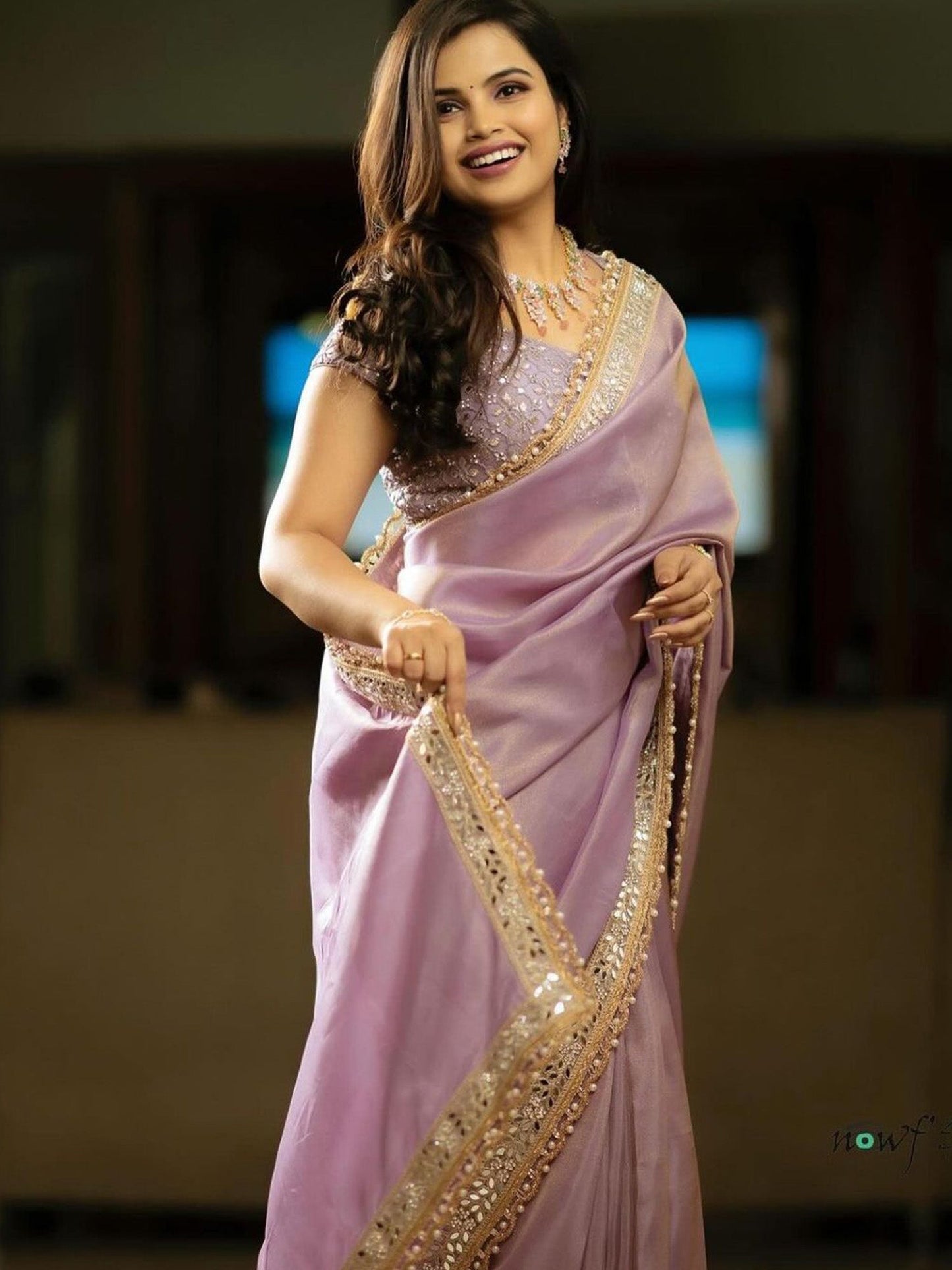 Women's Tissue Mauve Embellished Designer Saree With Blouse Piece