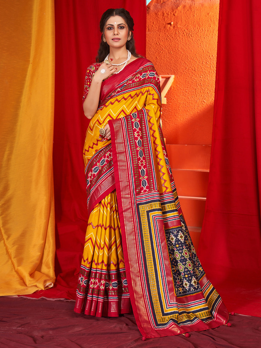 Women's Tussar Silk Red Printed Designer Saree With Blouse Piece