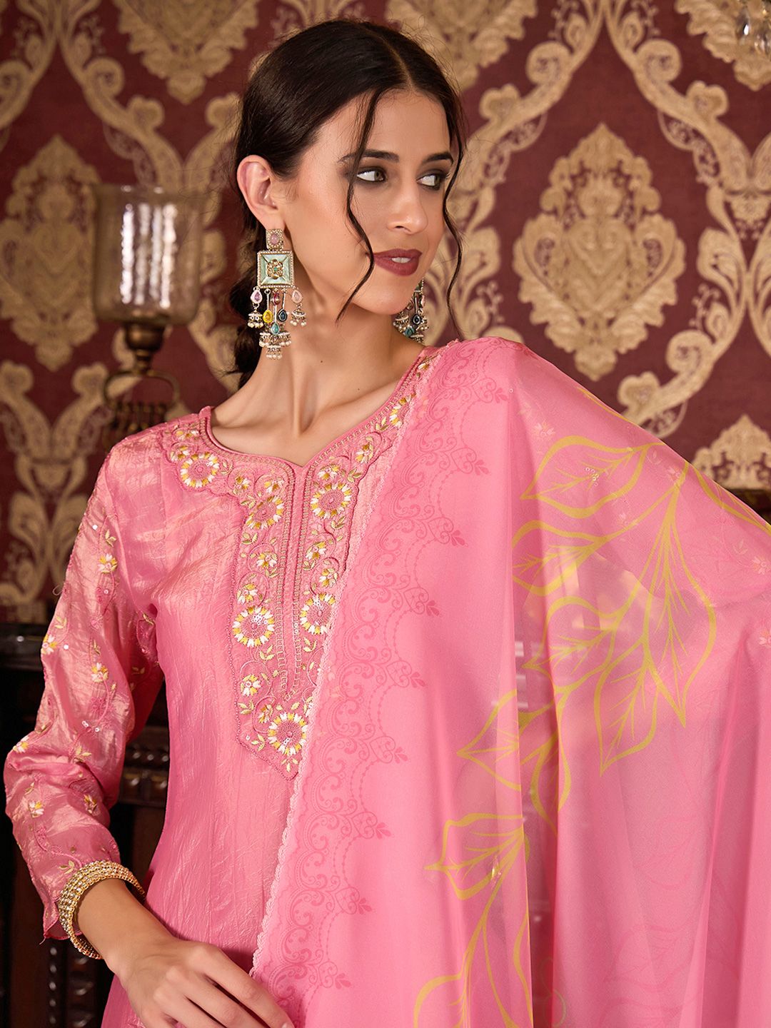 Dhiyona CH Women Floral Thread Embroidered Sequinned Kurta with Trousers & Dupatta