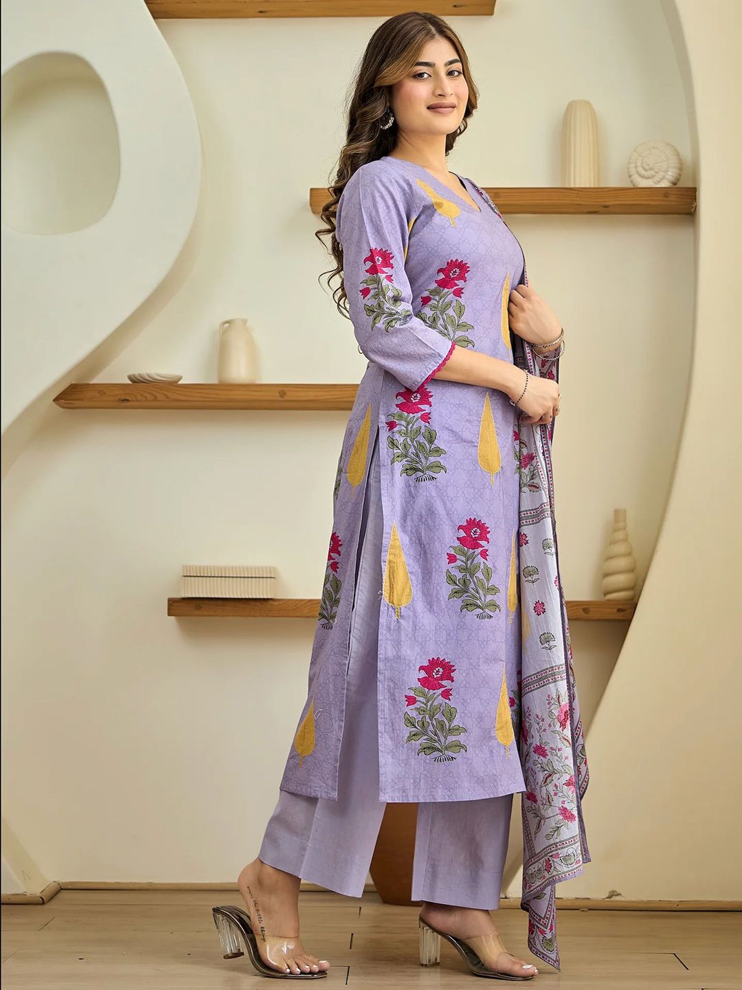 Dhiyona KL Women Floral Printed Regular Kurta with Palazzos & Dupatta