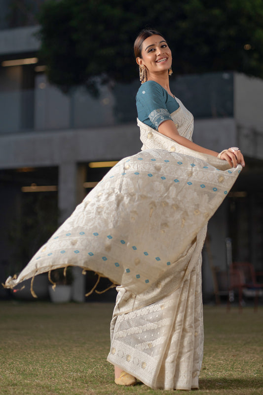Dhiyona GR Women's Adah Aquamarine Teal Blue Mul Cotton Chanderi Jamdani Saree With Contrast Blouse