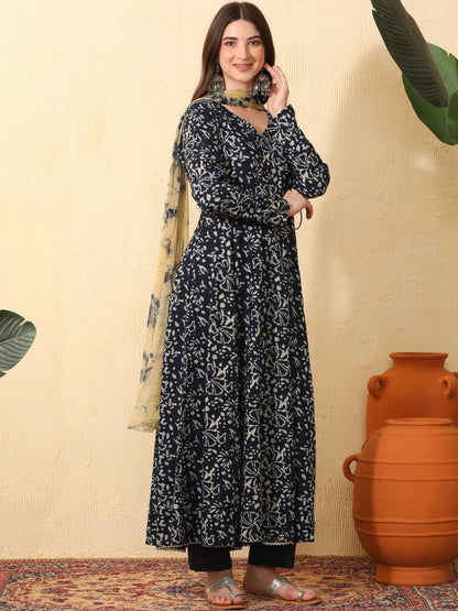 Women Ethnic Motifs Printed Angrakha Kurta with Trousers & With Dupatta