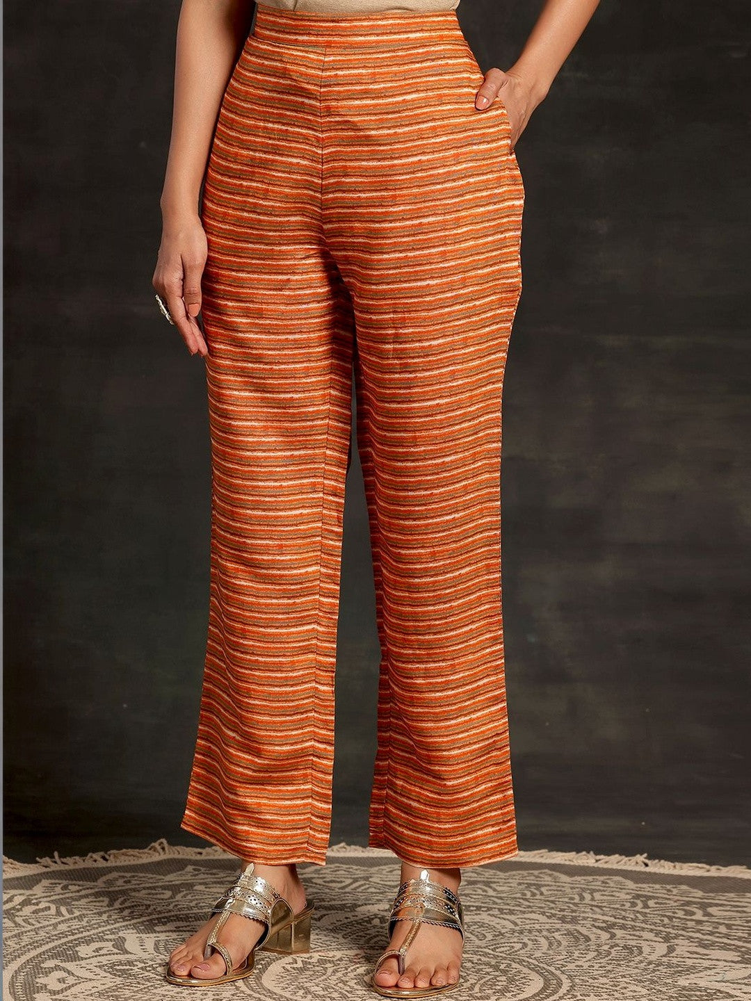 Women Floral Printed Regular Sequinned Kurta with Trousers & With Dupatta