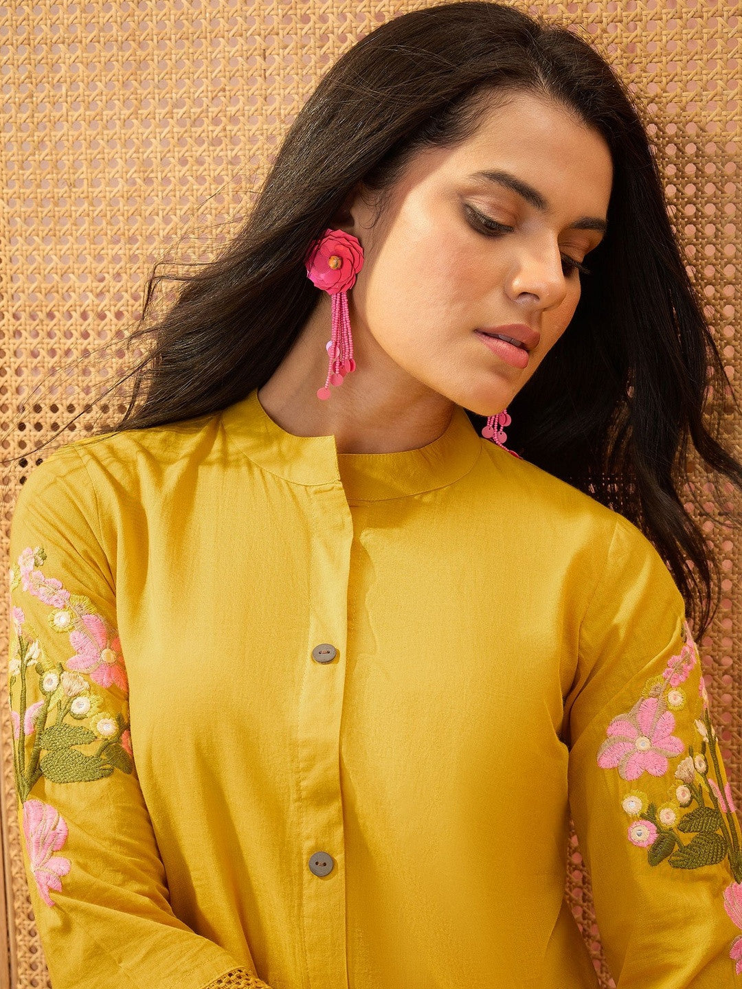 Women Floral Embroidered Regular Thread Work Pure Cotton Kurta with Trousers