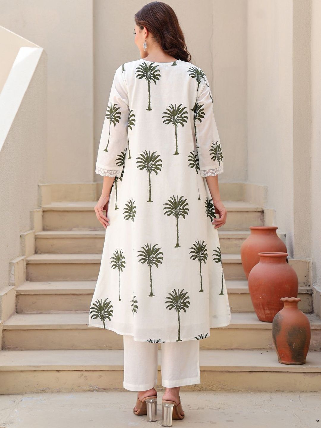 Women Ethnic Motifs Printed Cotton A-Line Kurta with Trousers