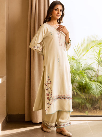Geometric Embroidered Round Neck Thread Work Straight Kurta With Palazzos