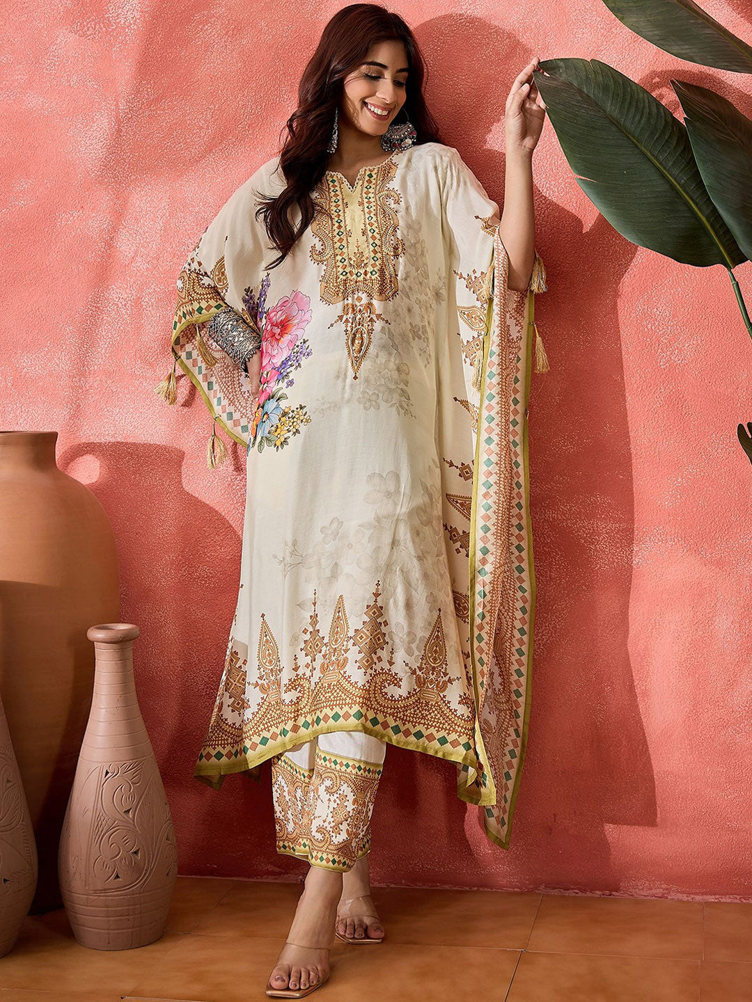 Women Floral Embroidered Kaftan Kurta with Trousers