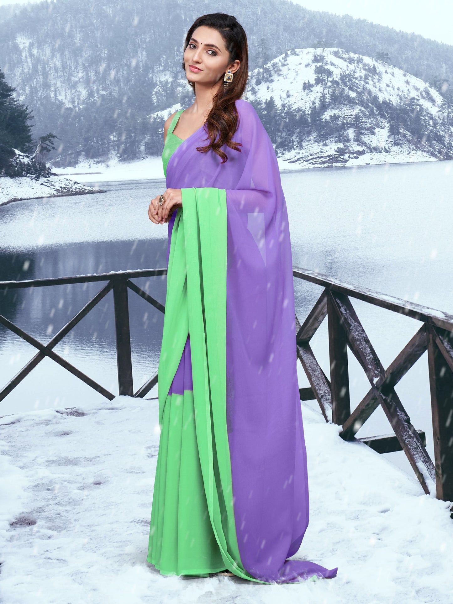 Women's Pure Chiffon Purple Solid Celebrity Saree With Blouse Piece