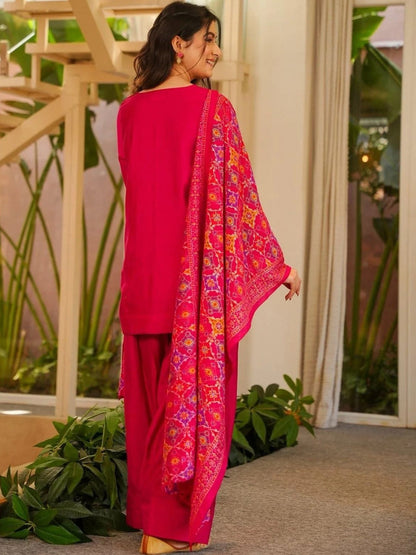 Women Regular Silk Crepe Kurta with Patiala & With Dupatta