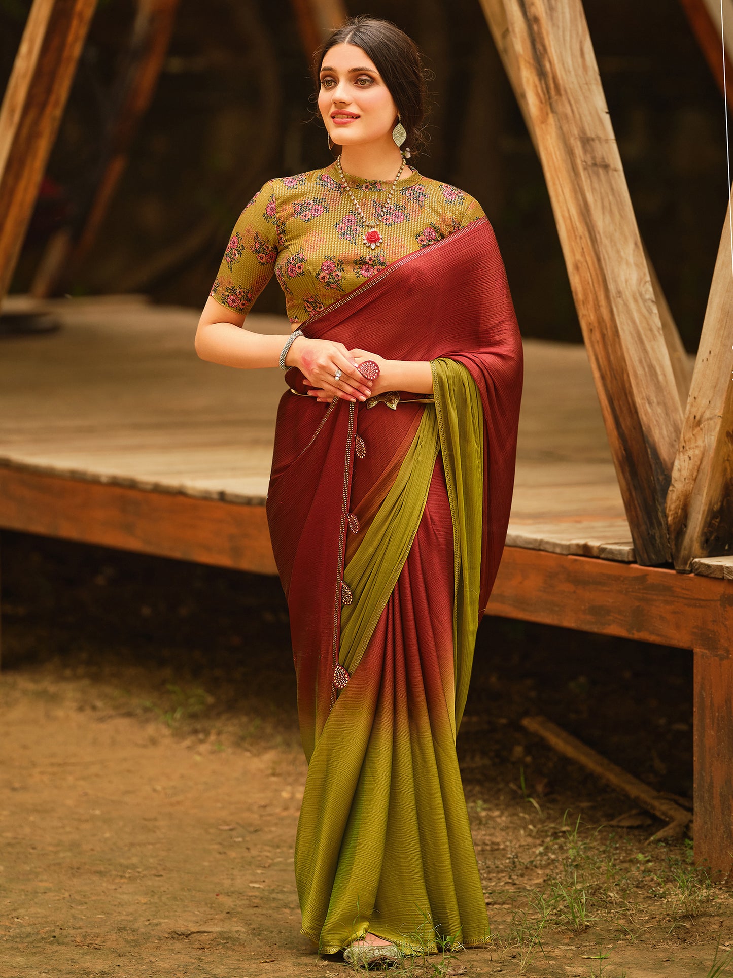 Women's Chiffon Maroon Embellished Celebrity Saree With Blouse Piece