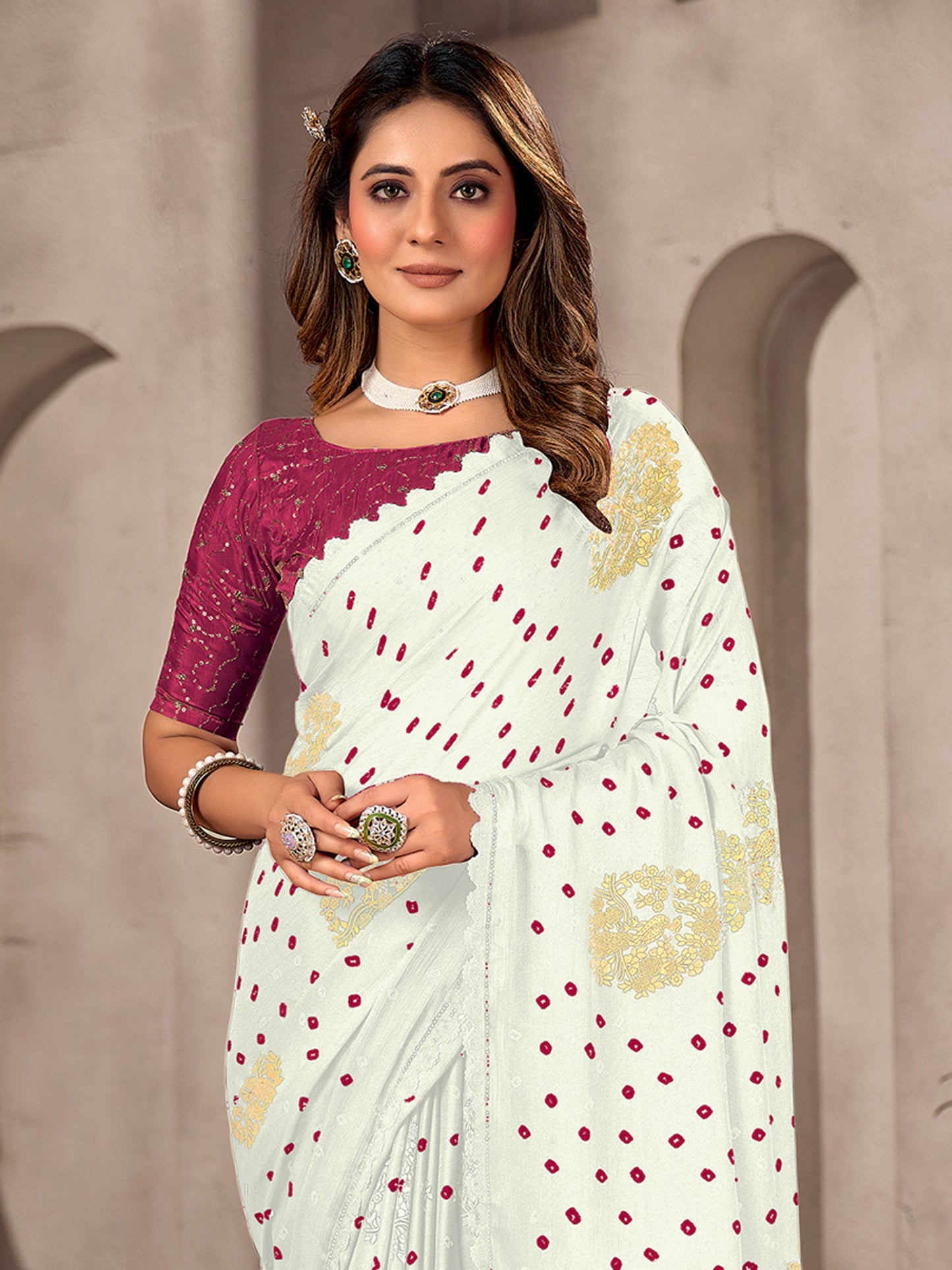 Women's Chiffon White Embellished Celebrity Saree With Blouse Piece