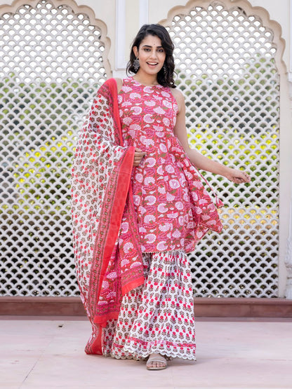 Dhiyona KL Women Floral Printed Regular Pure Cotton Kurta with Sharara & With Dupatta