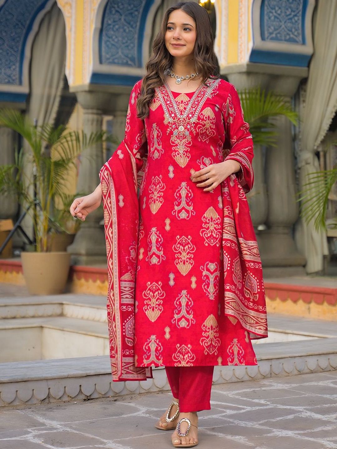 Dhiyona KL Women Ethnic Motifs Printed Regular Mirror Work Kurta with Trousers & With Dupatta