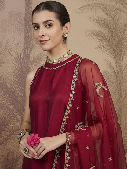 Embroidered Round Neck Kurta Sets