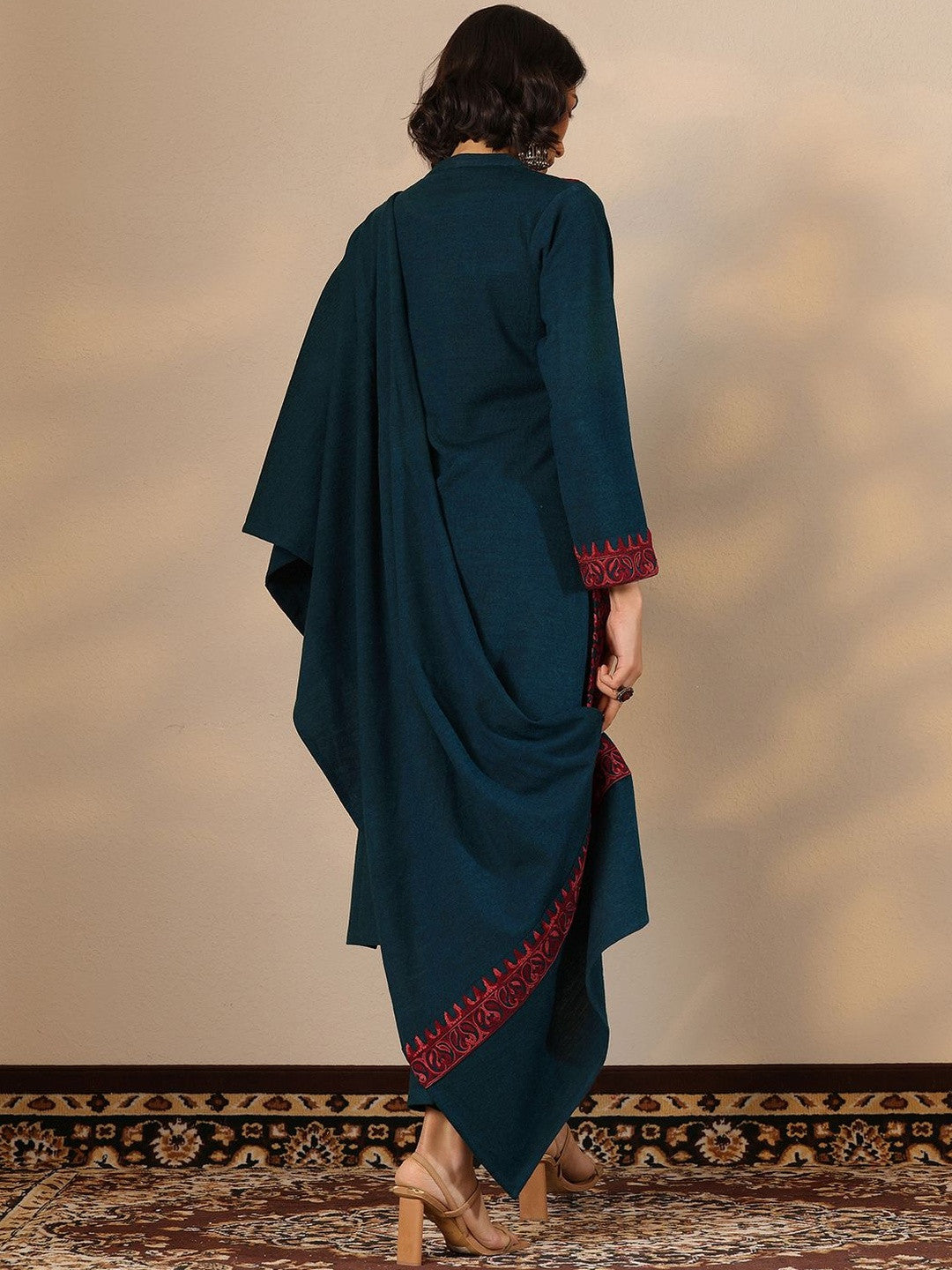 Ethnic Motifs Embroidered Thread Work Kurta With Trousers & Dupatta