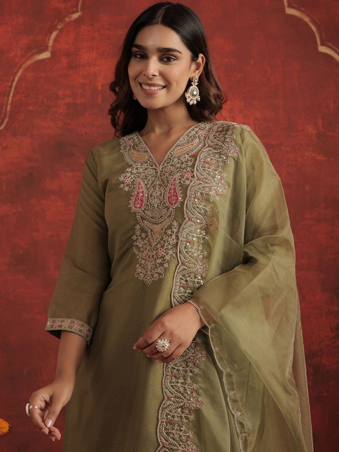Ethnic Motifs Embroidered V-Neck Straight Kurta With Trousers & Dupatta