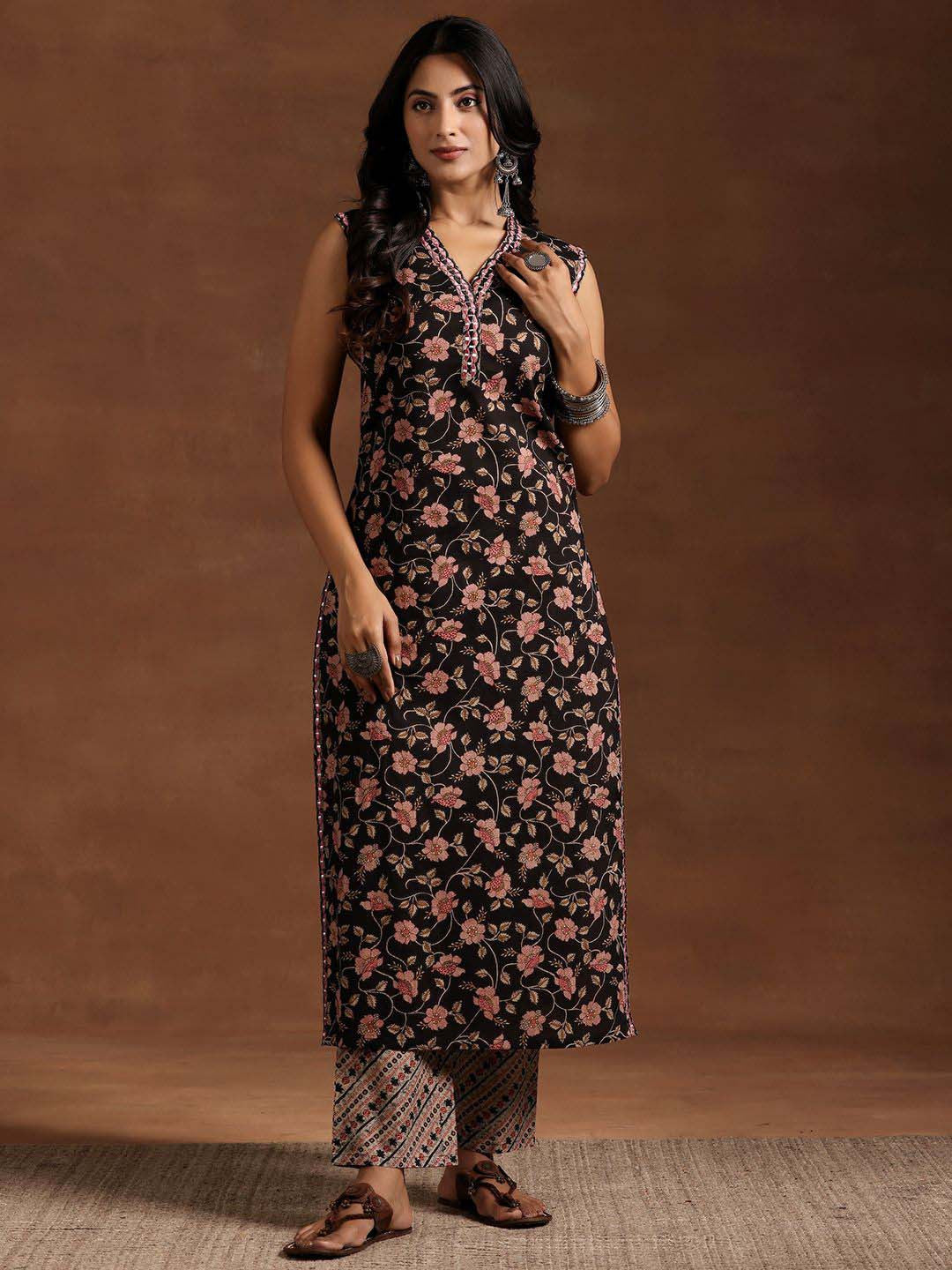 Women Floral Printed Regular Mirror Work Pure Cotton Kurta with Trousers