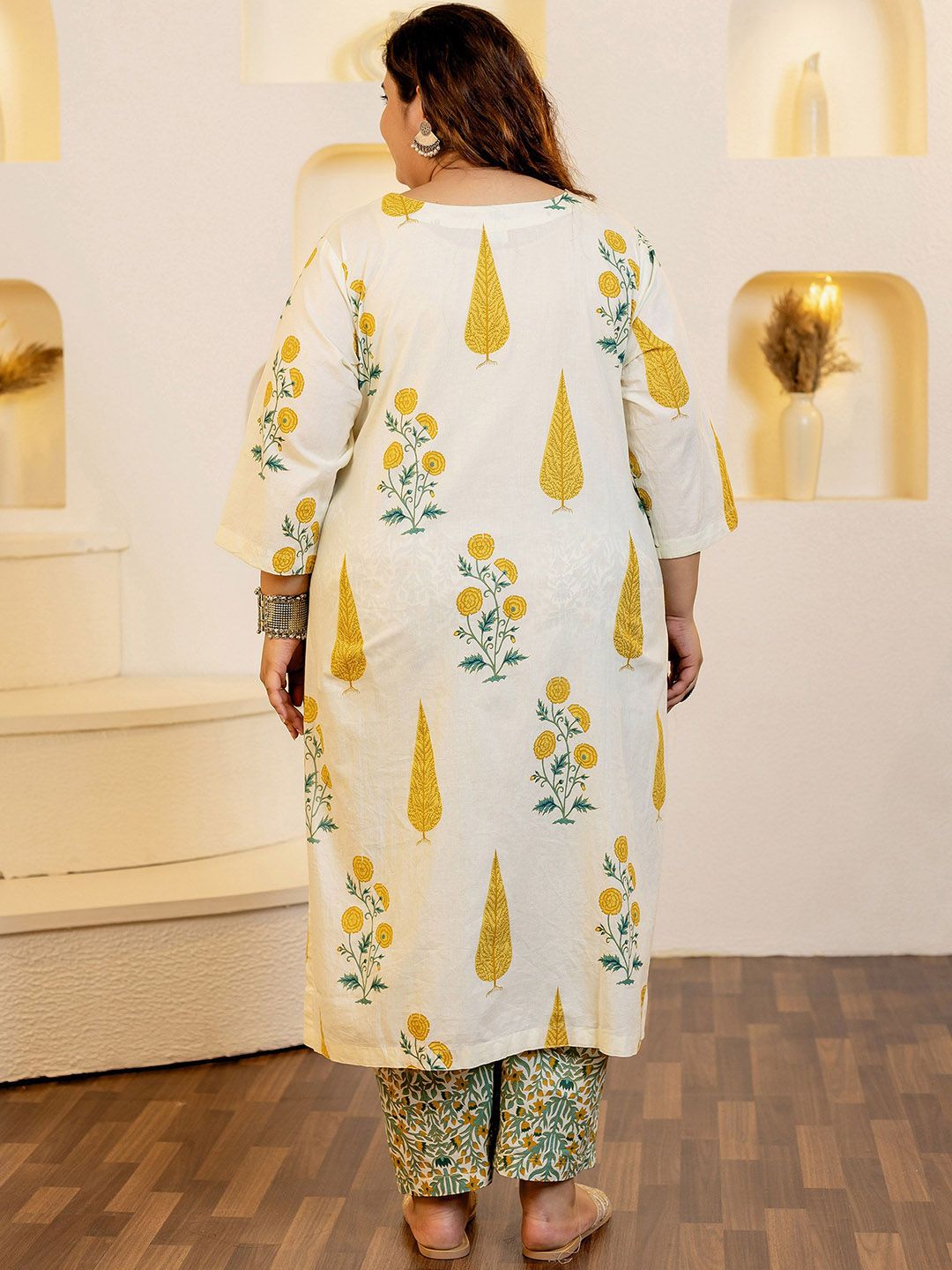 Dhiyona Women's Plus Size Floral Printed Sequinned Pure Cotton Kurta with Trouser & Dupatta