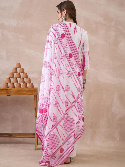 Women Dyed Regular Pure Cotton Kurta with Trousers & With Dupatta