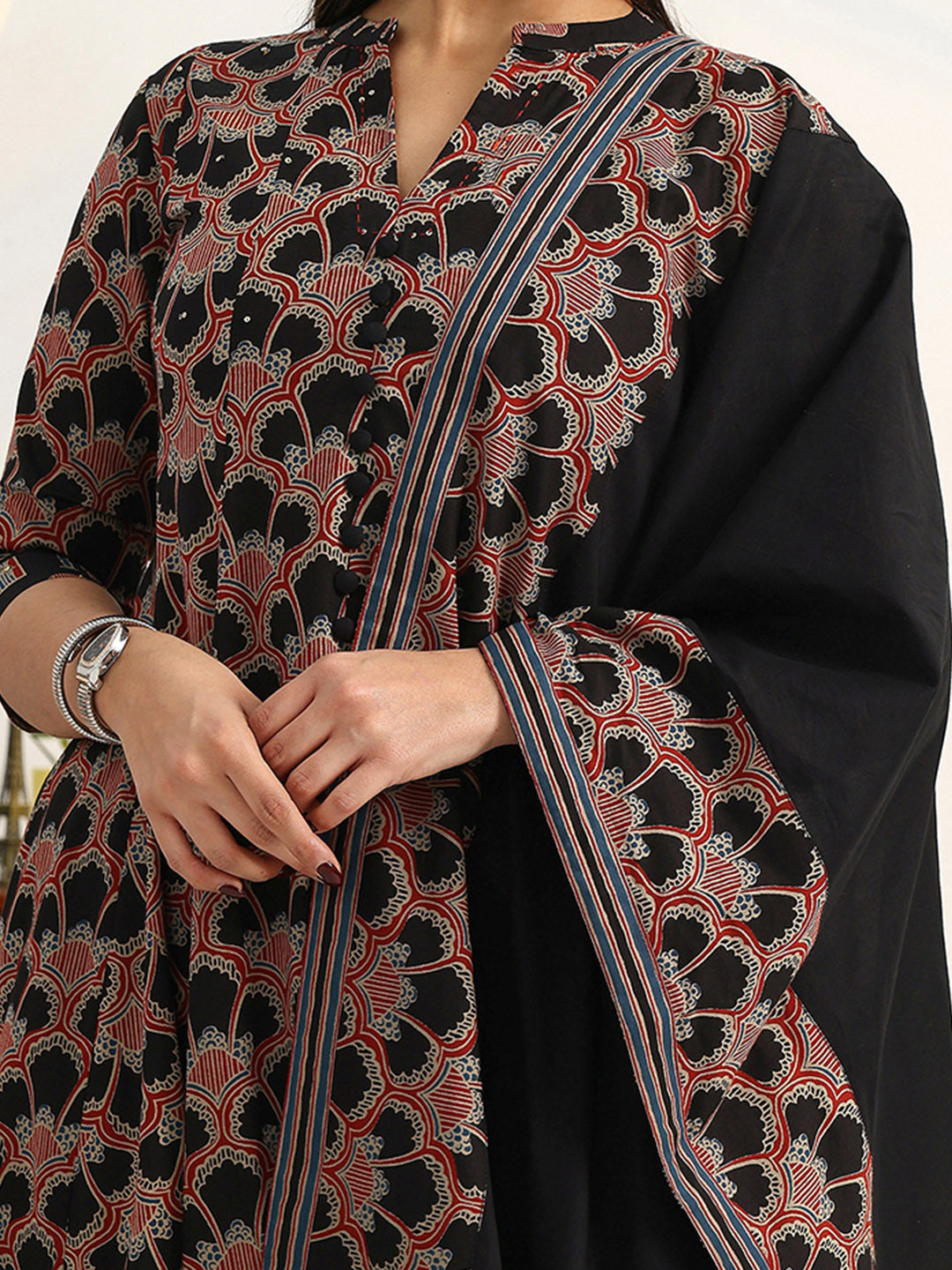Women Ethnic Motifs Printed Regular Cotton Blend Kurta with Trousers & With Dupatta