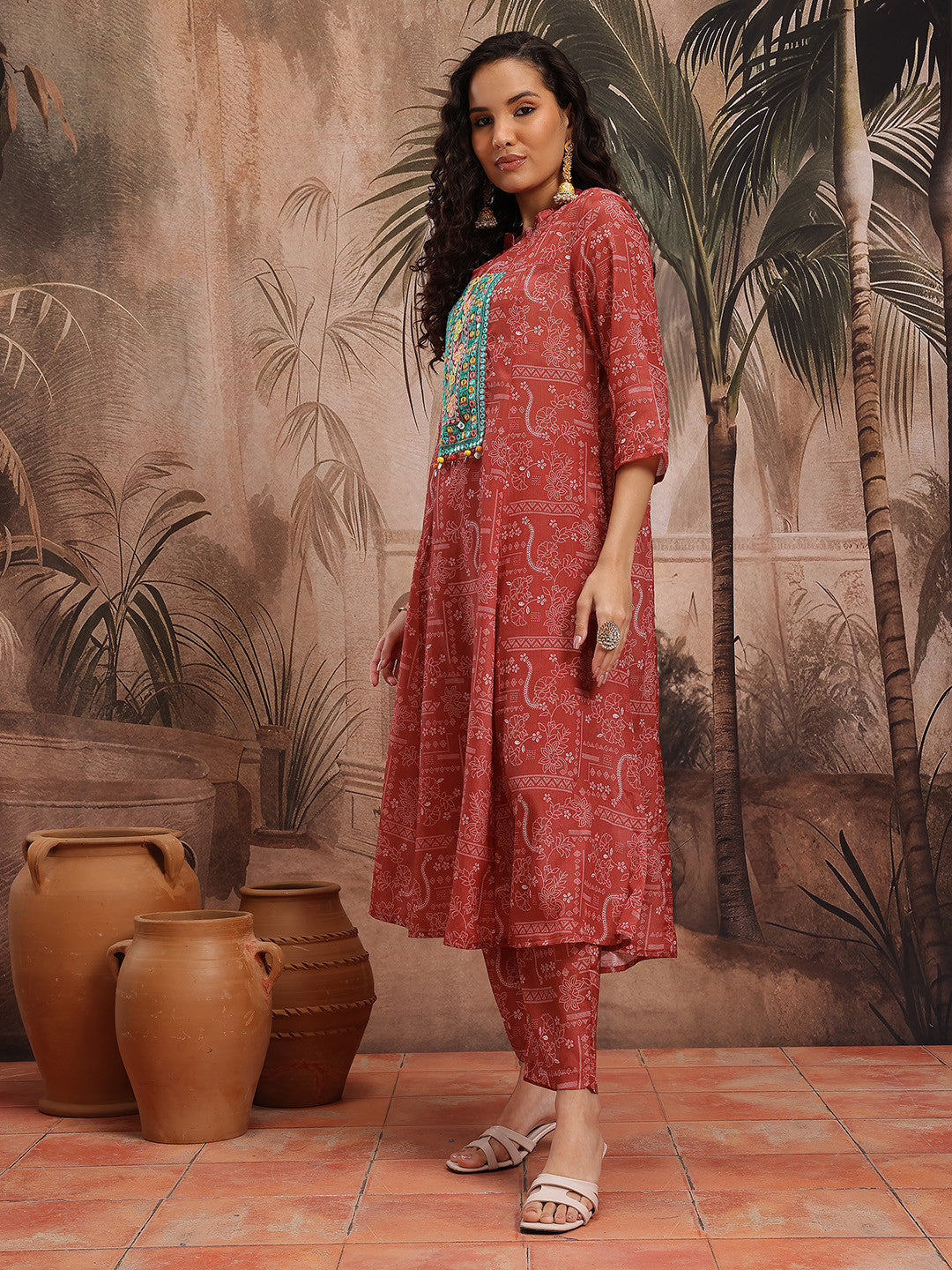 Ethnic Motifs Printed Regular Mirror Work Kurta with Trousers
