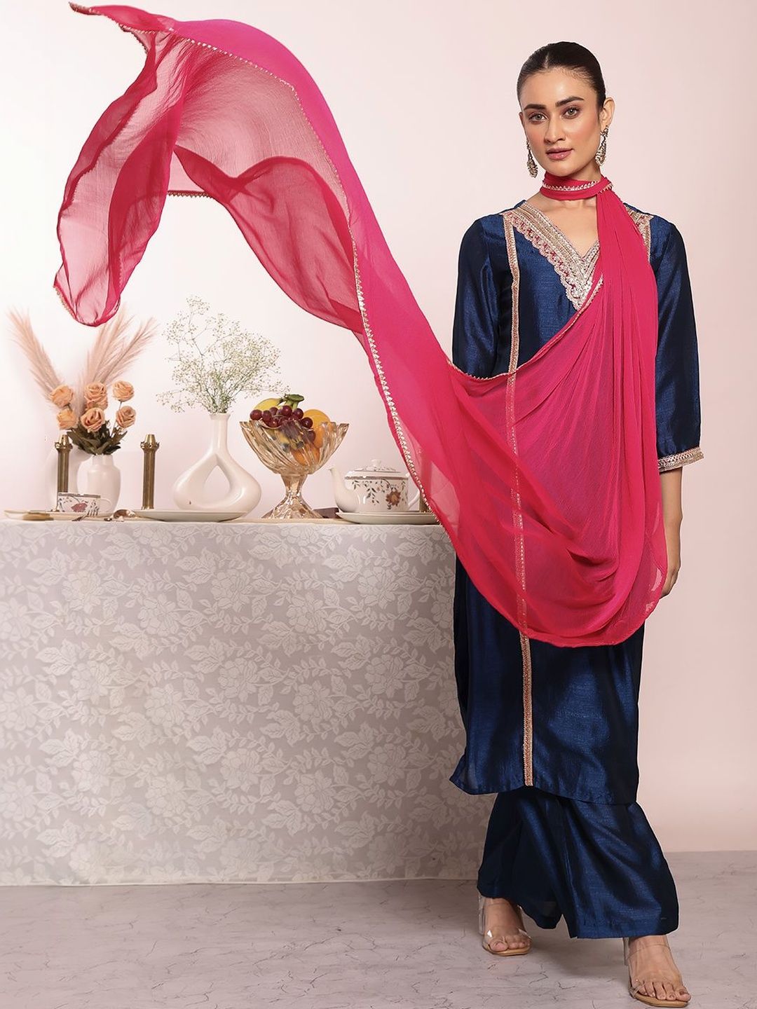 Dhiyona KL Women Ethnic Motifs Embroidered Regular Kurta with Palazzos & With Dupatta