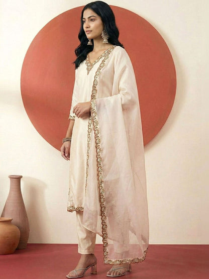 Dhiyona CH Women Ethnic Motifs Embroidered Regular Thread Work Kurta with Trousers & With Dupatta