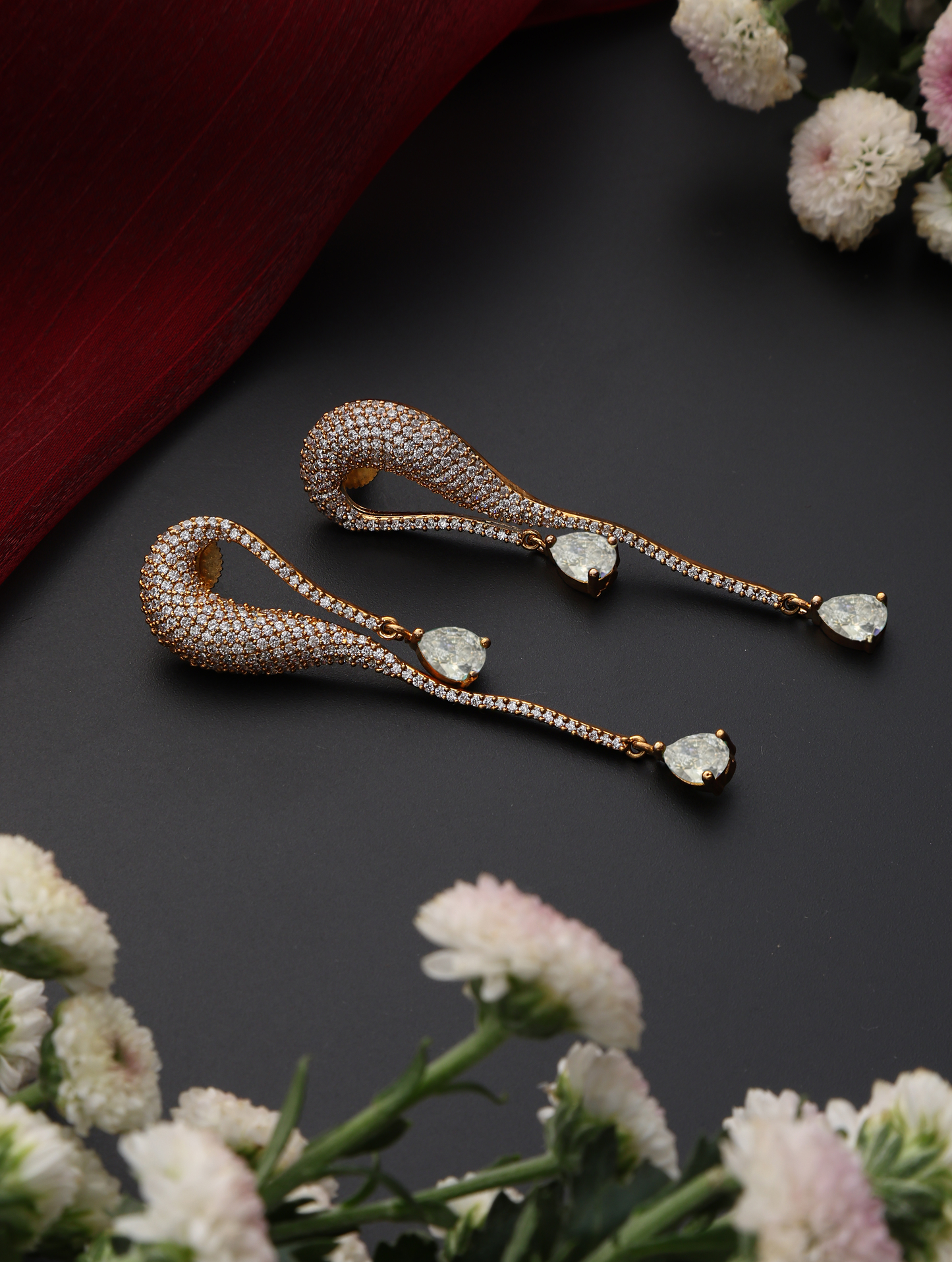 Dhiyona ST Transparent Dew Drop Earring