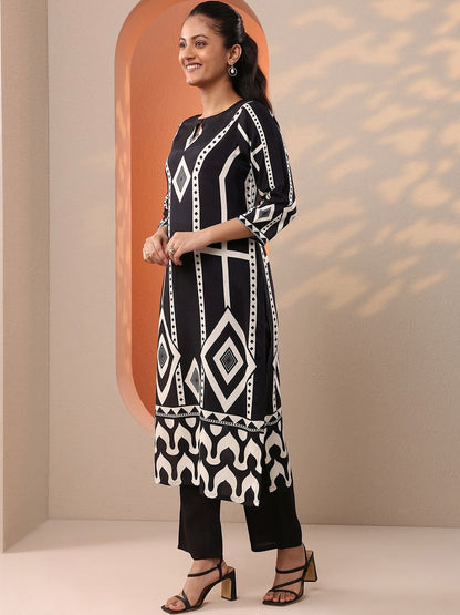 Women Printed Regular Kurta with Trousers & With Dupatta