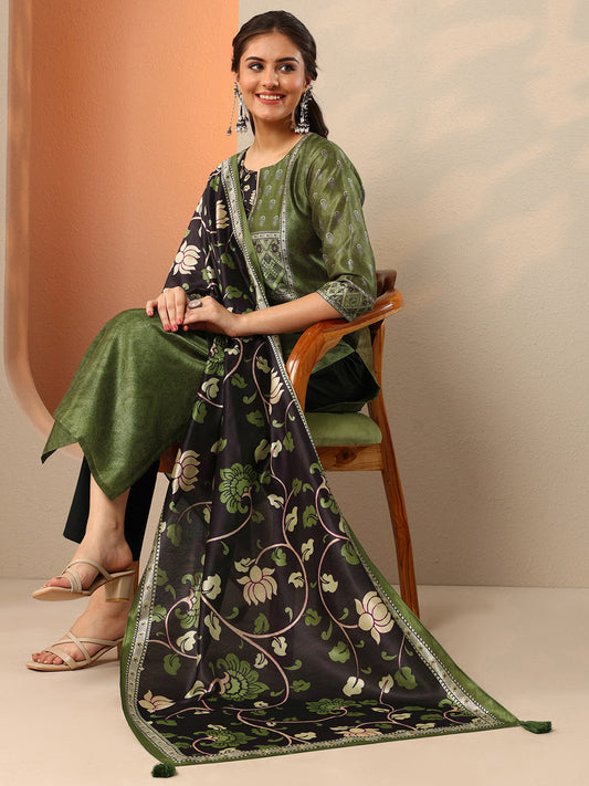 Floral Printed Notch Neck Kurta With Trousers & Dupatta
