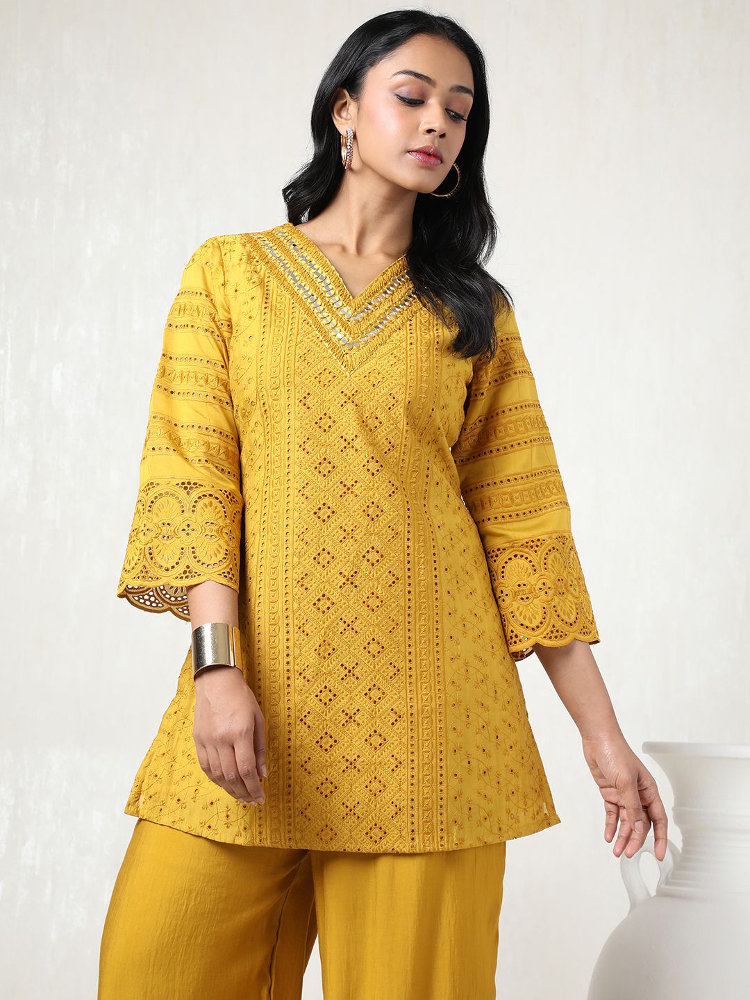 Dhiyona SO Women's Women Embroidered Mirror Work Kurta with Palazzos