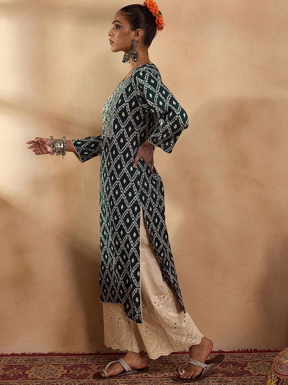 Dhiyona IE Green and White Round Neck Geometric Printed Mirror Work Straight Kurta