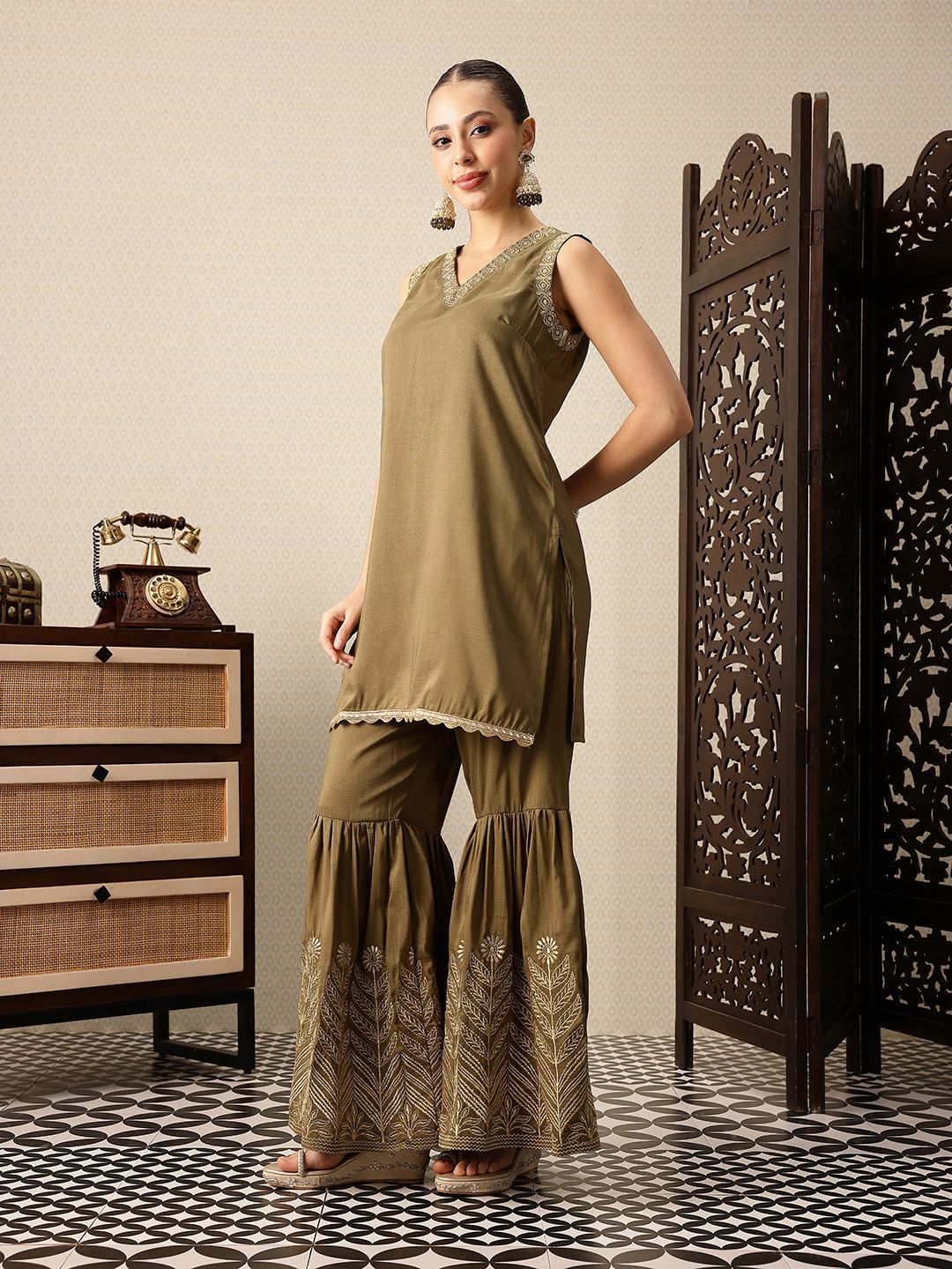 Dhiyona HOP Ethnic Motifs Embroidered Thread Work Jashn Kurta with Sharara & Dupatta