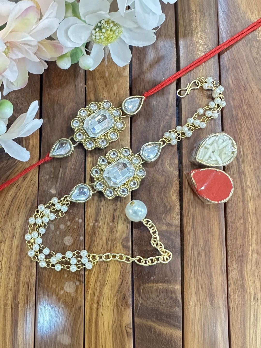 Dhiyona Rakhi