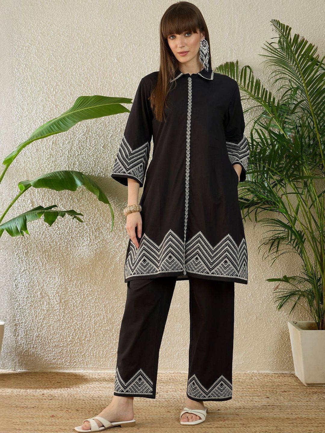 Dhiyona IE Embroidered Shirt Collar Three-Quarter Sleeves Pure Cotton Tunic And Trousers